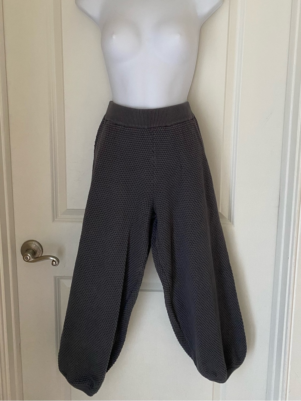 Free People Beach Hailee Sweater Knit Pants S Loungewear Relax Boho Coastal - Picture 3 of 12